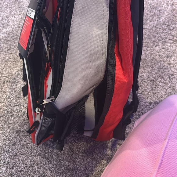 Multi-Use Backpack - Picture 3 of 9